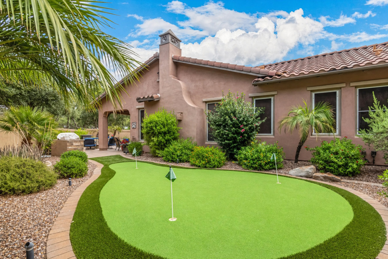 Putting green turf in Gainesville, FL
